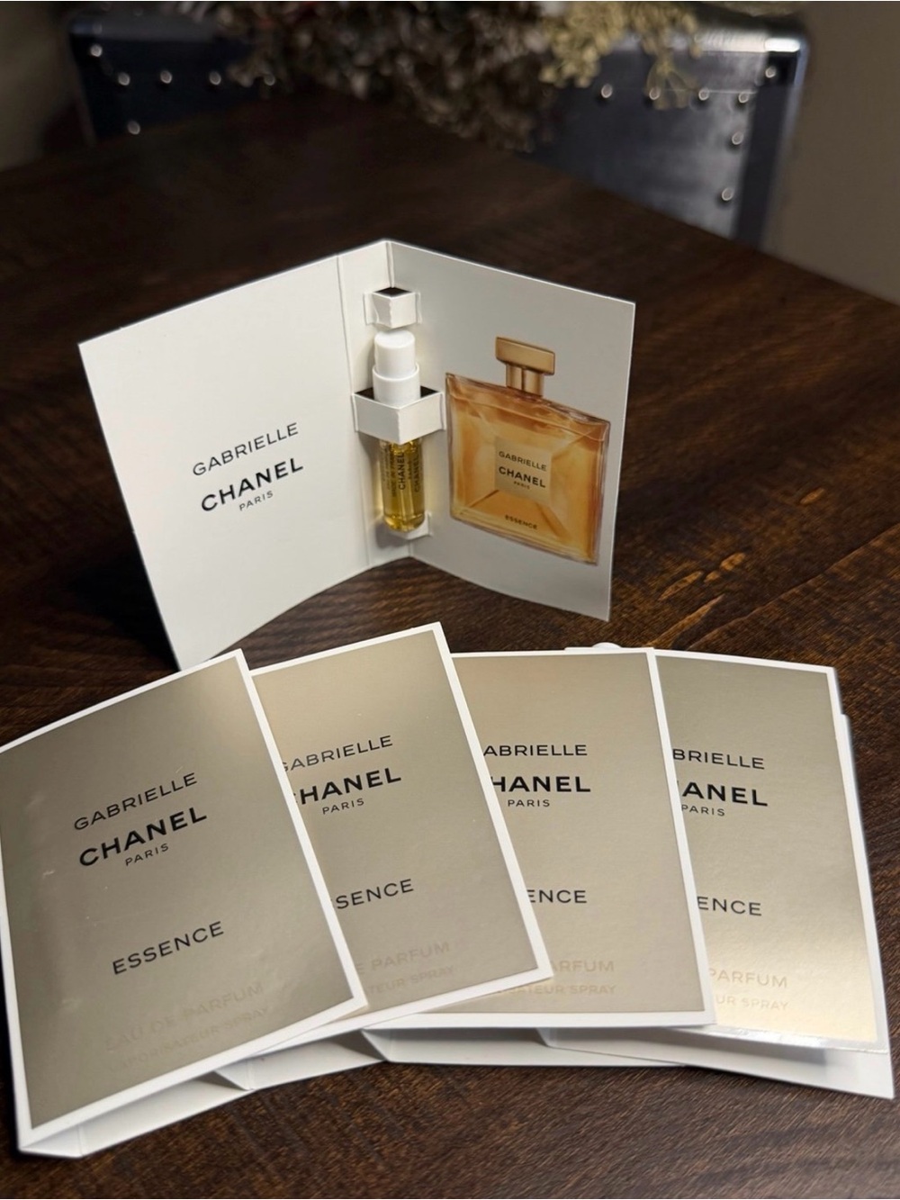 Chanel Gabrielle Essence 5pk sample set- NEW